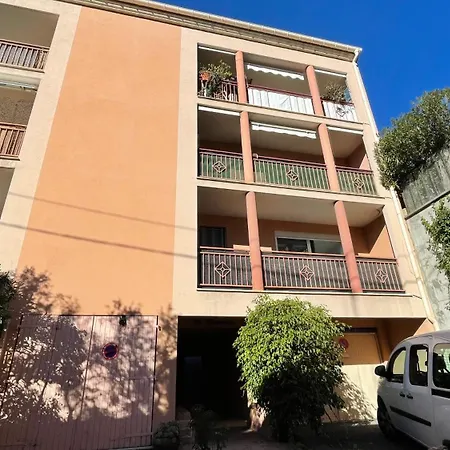 Apartment Au Calme Proche Du Centre Cannes