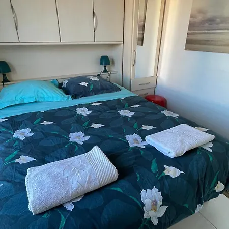 Au Calme Proche Du Centre Apartment *