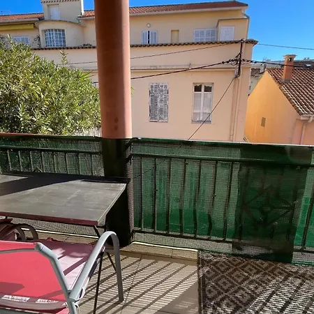 Au Calme Proche Du Centre Apartment *